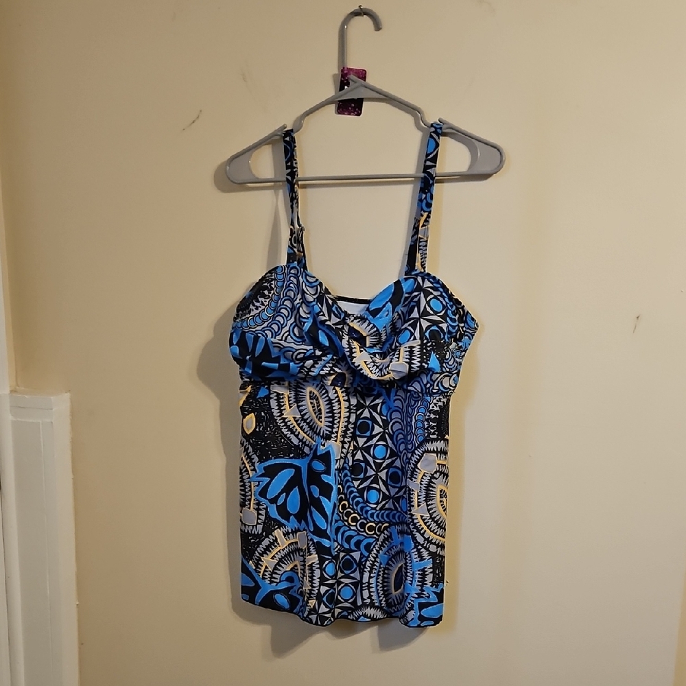 Geometric Pattern Spaghetti Bathing Suit Top. NWOT